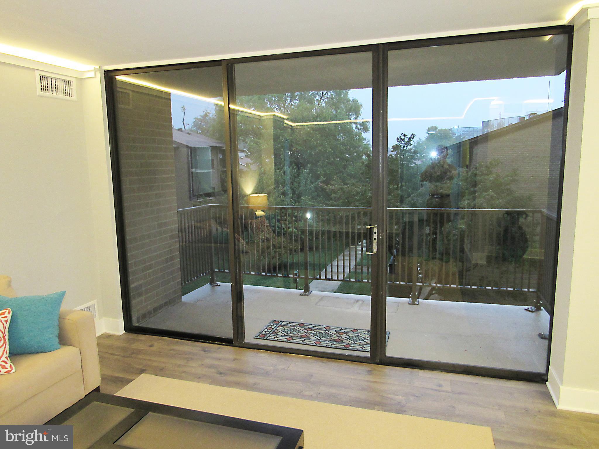 AMERICANA CENTRE - Residential