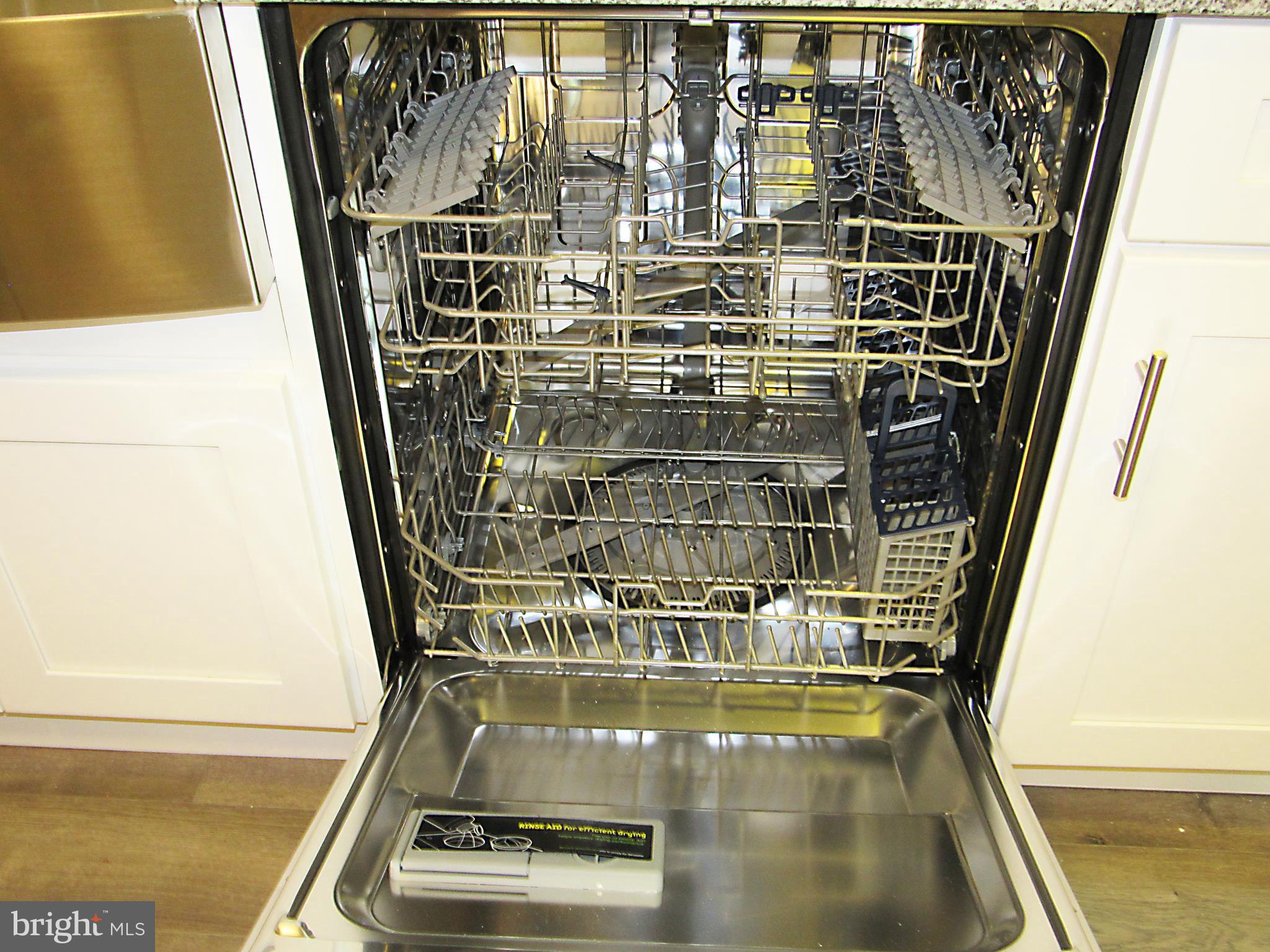 AMERICANA CENTRE - Residential