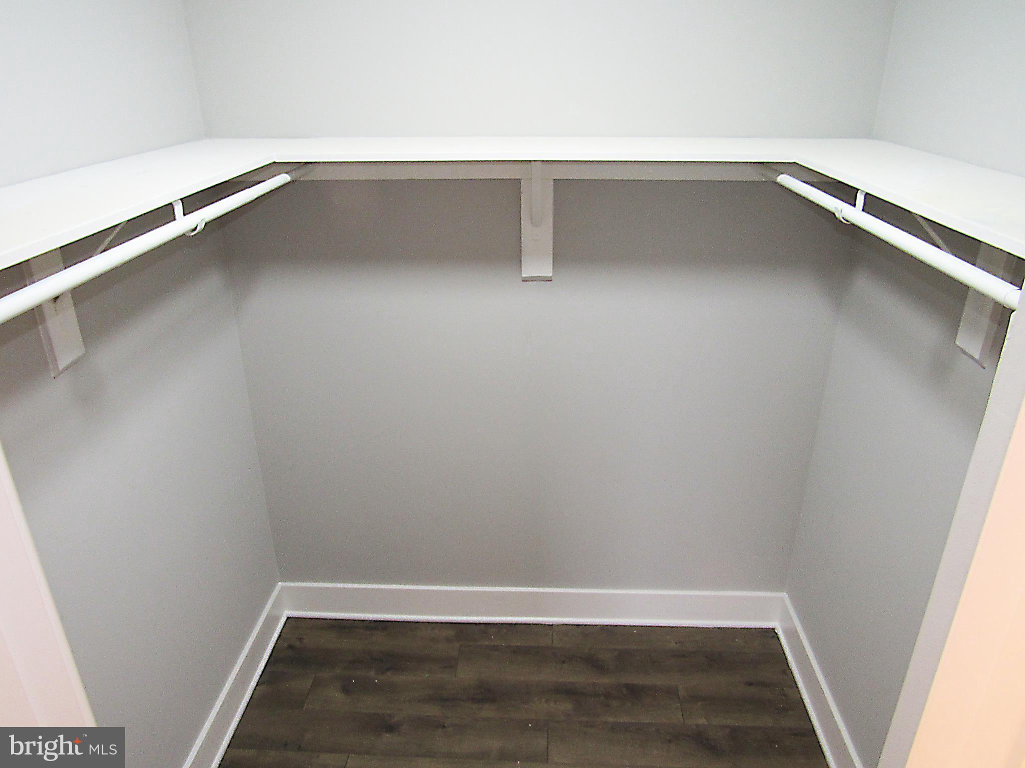 AMERICANA CENTRE - Residential