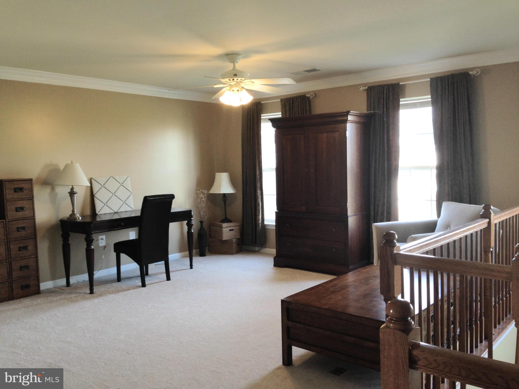 BLUE SPRING FARM - Residential