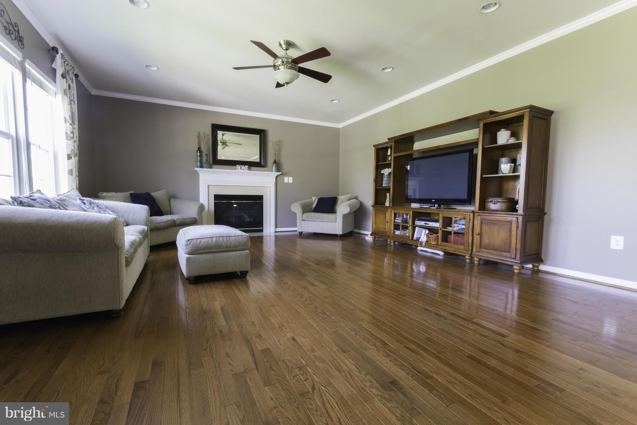 BLUE SPRING FARM - Residential