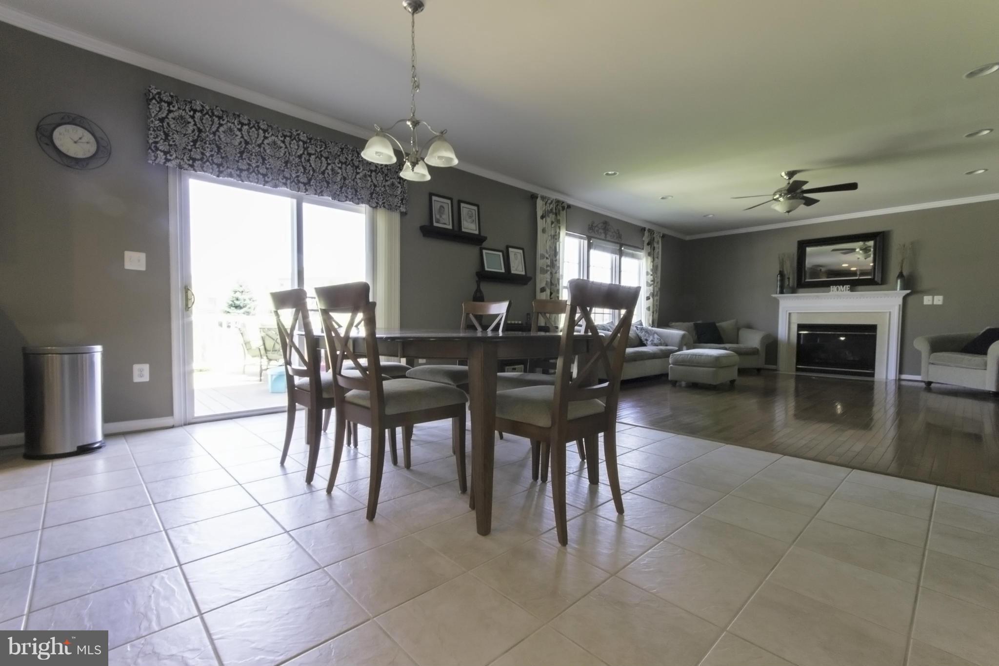 BLUE SPRING FARM - Residential