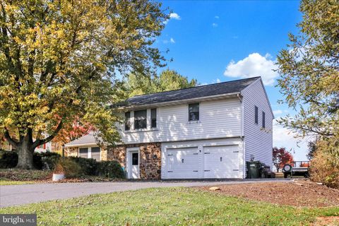 Photo of 280 Snavely Mill Road, LITITZ, PA 17543 (MLS # PALA2079112)