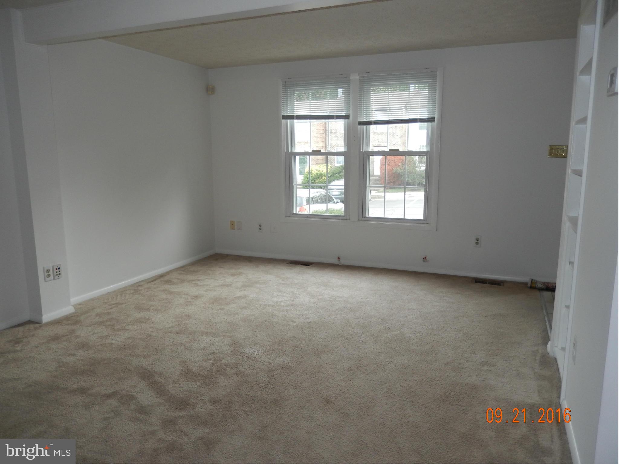 COURTS OF TYSONS - Residential Lease