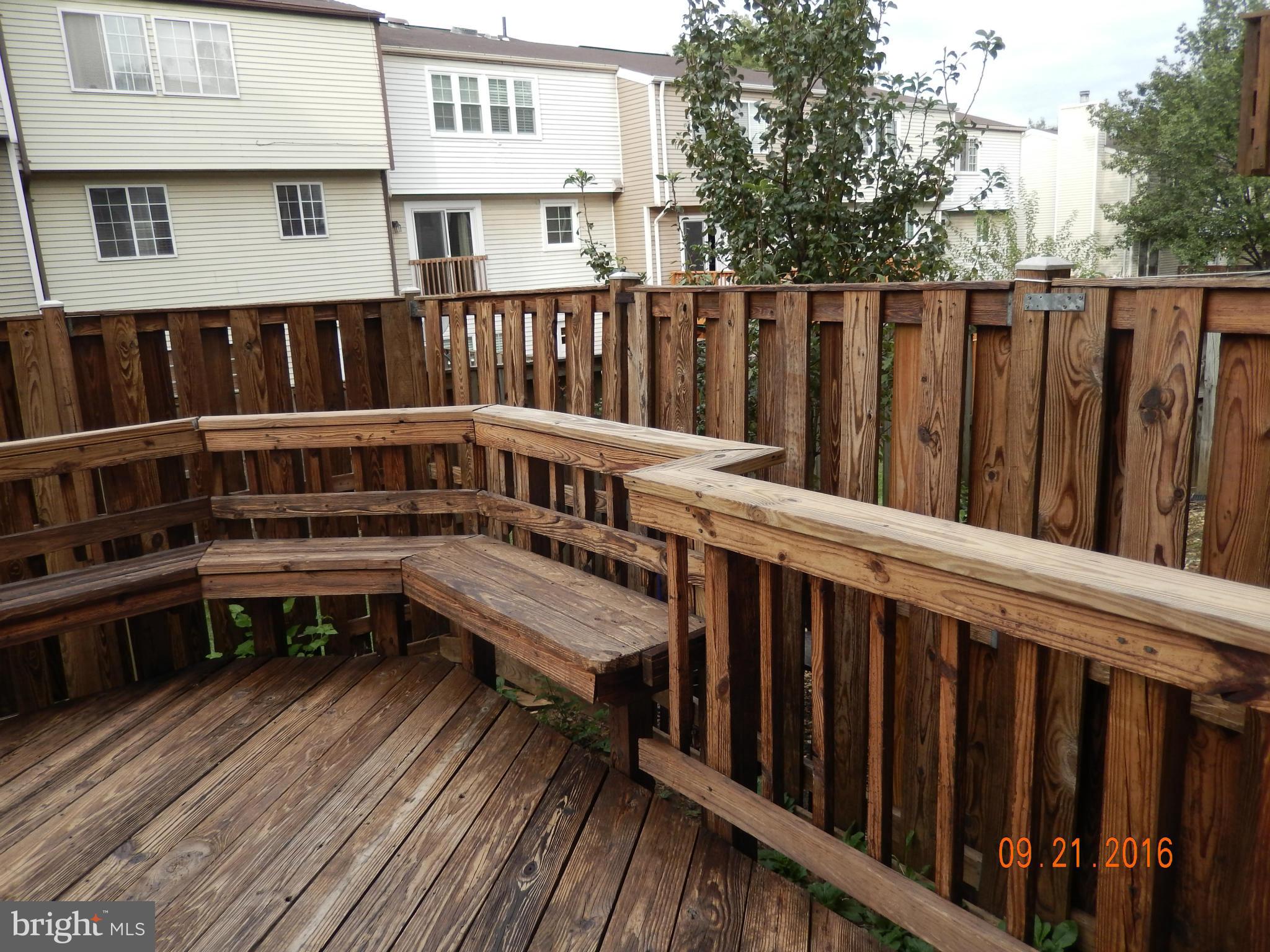 COURTS OF TYSONS - Residential Lease