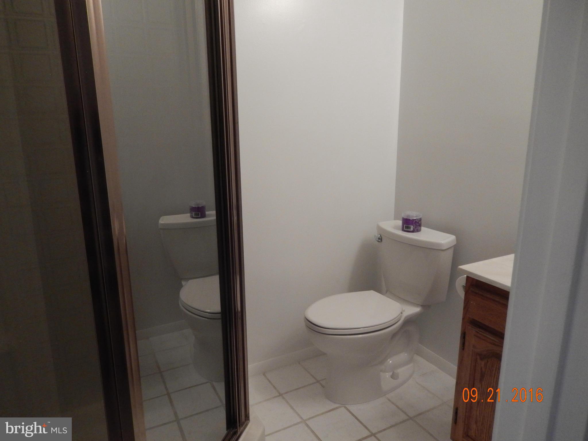 COURTS OF TYSONS - Residential Lease