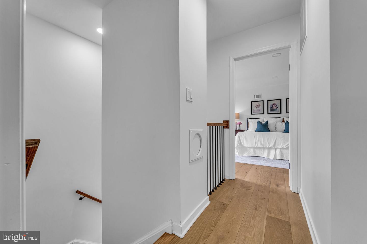 OVER LEE KNOLLS - Residential