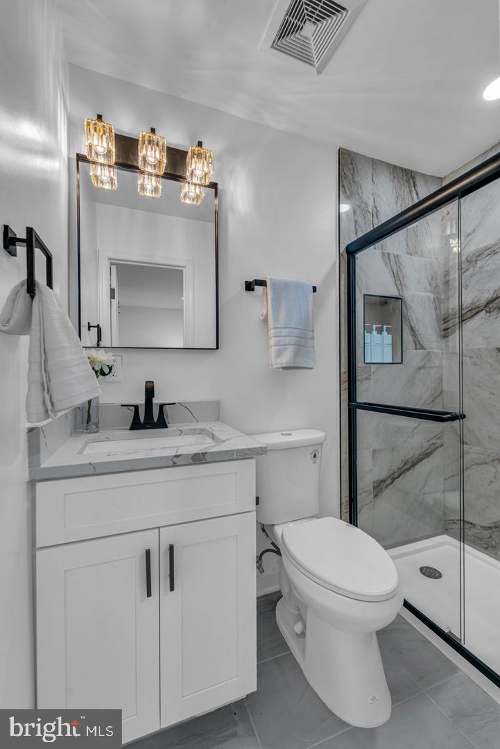 OVER LEE KNOLLS - Residential