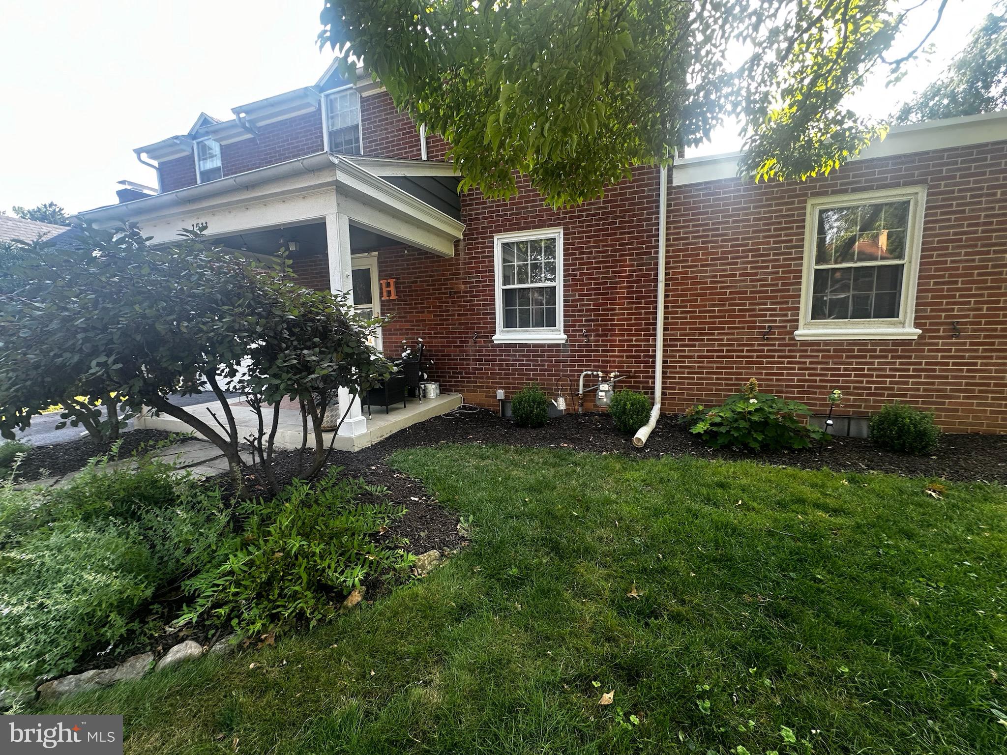 1511 CLEARVIEW AVENUE