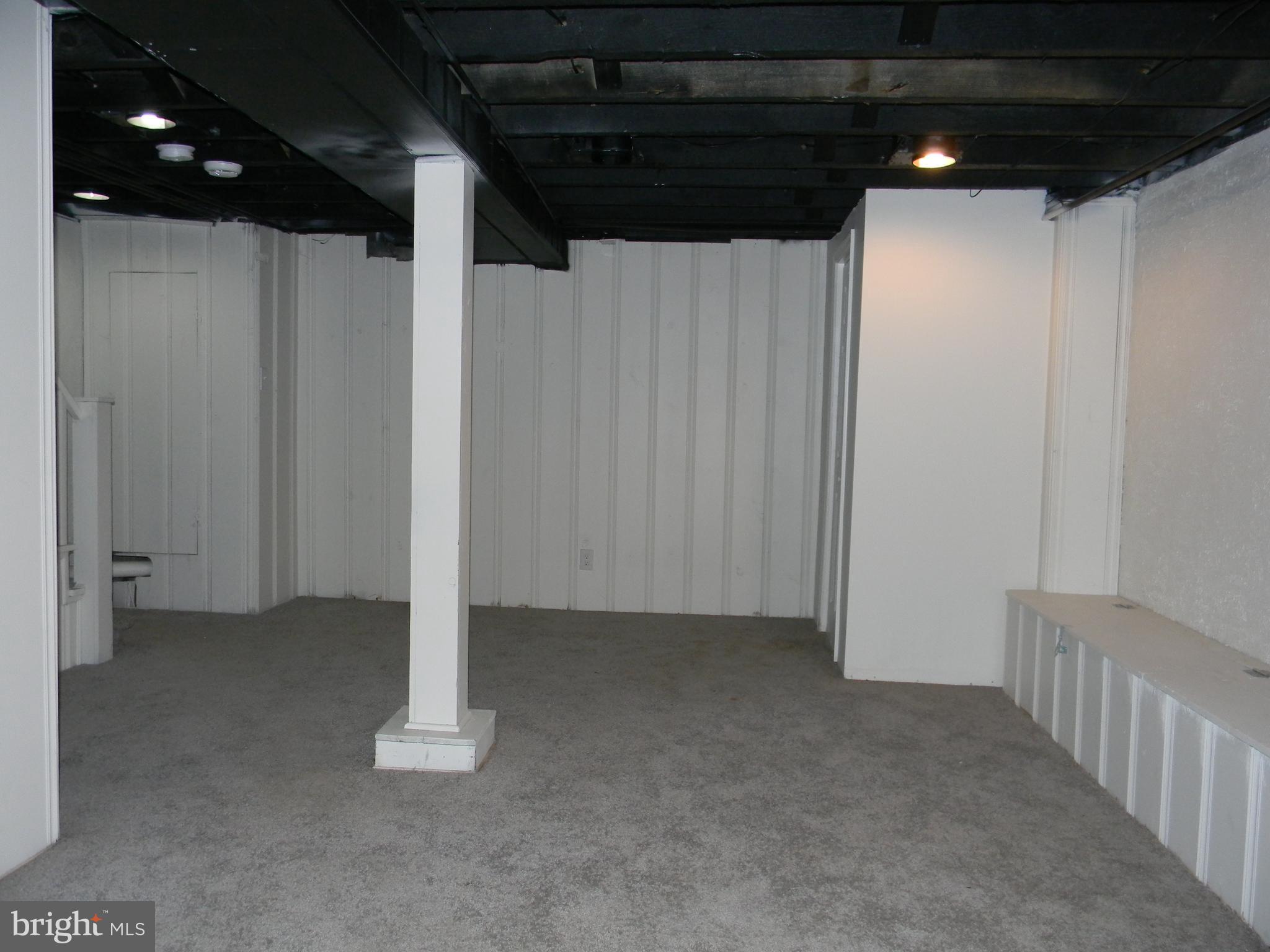 ROSEMONT - Residential Lease