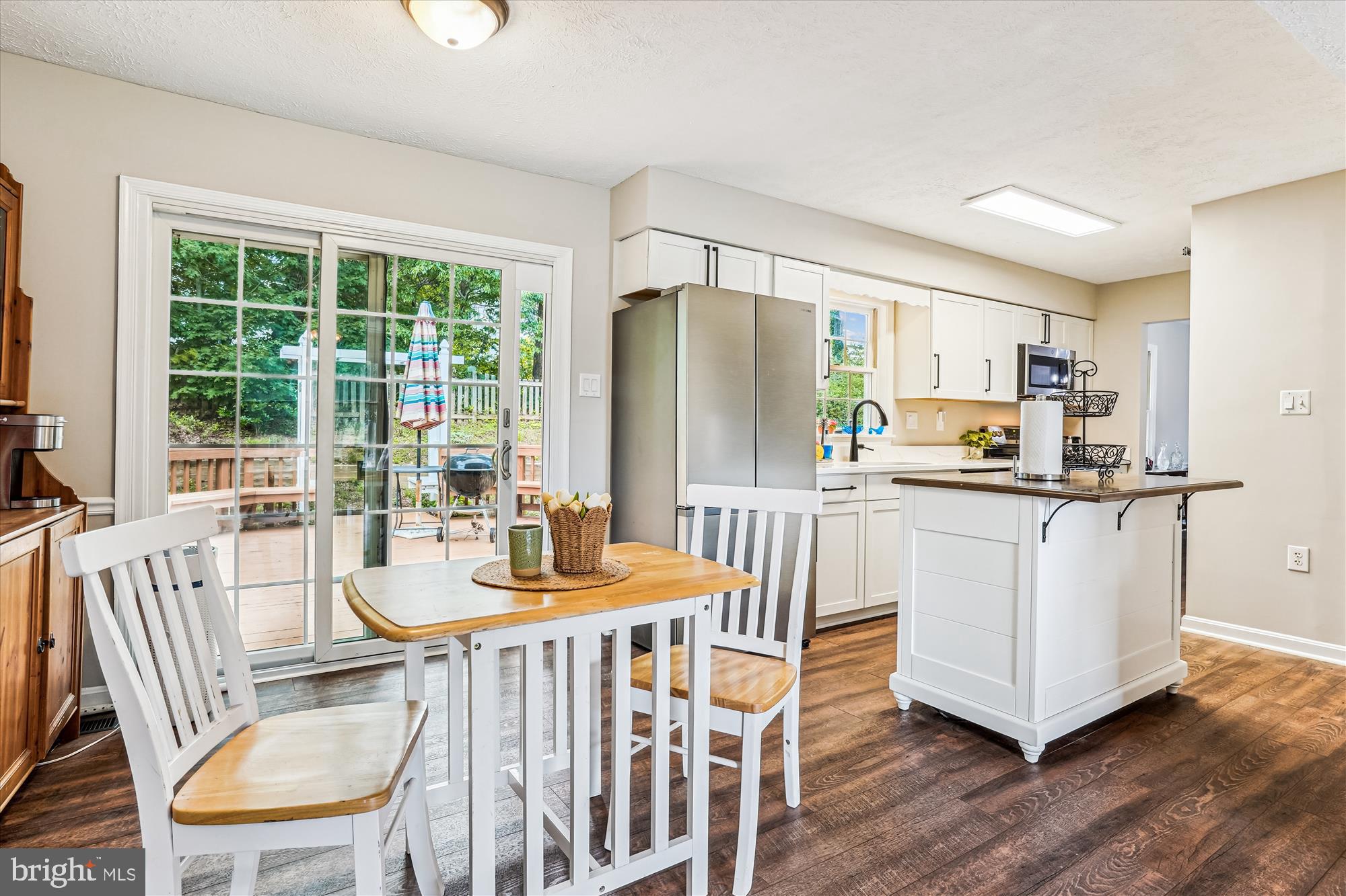3864 ORIOLE COURT