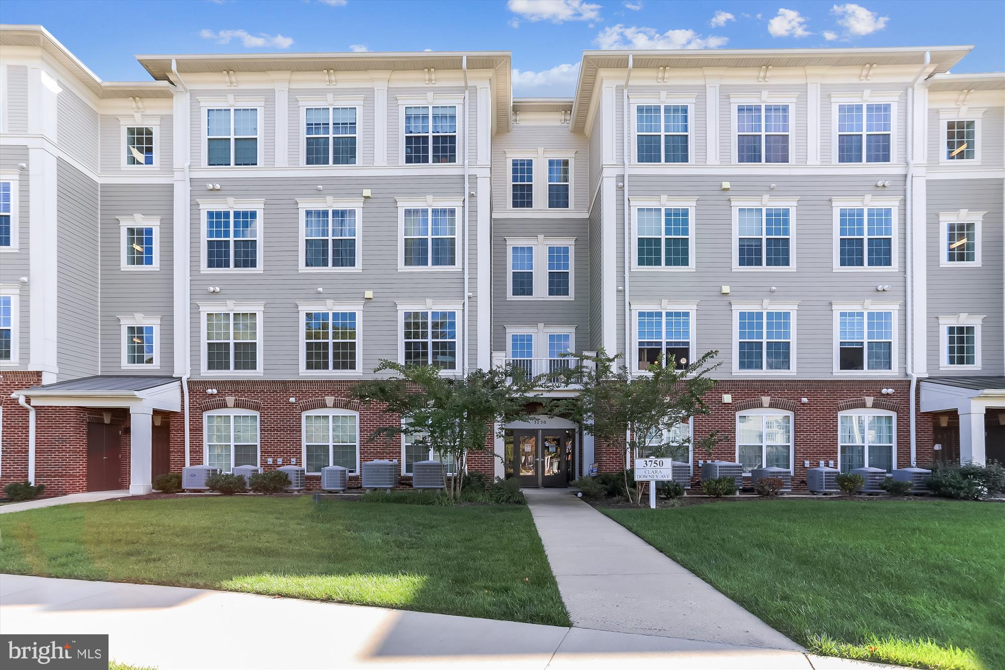 NORBECK CROSSING - Residential