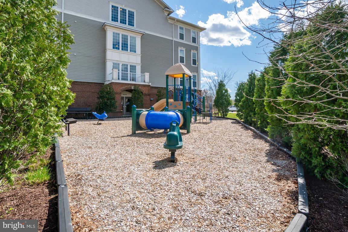 NORBECK CROSSING - Residential