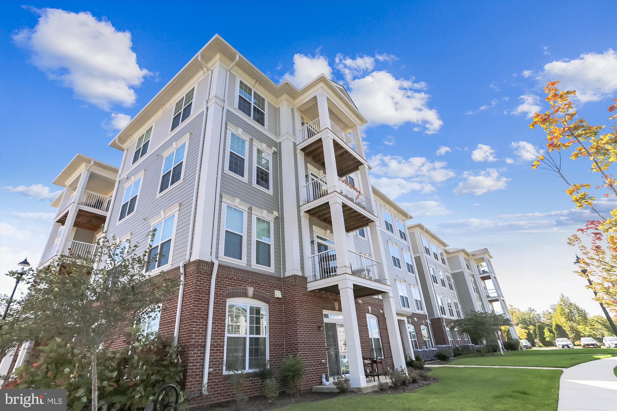 NORBECK CROSSING - Residential