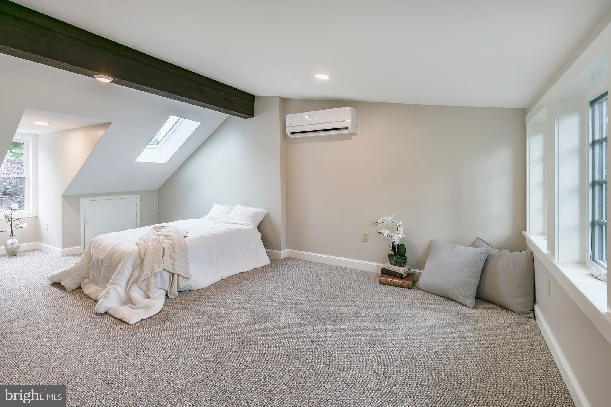 WEST END NEAR F&M - Residential Lease