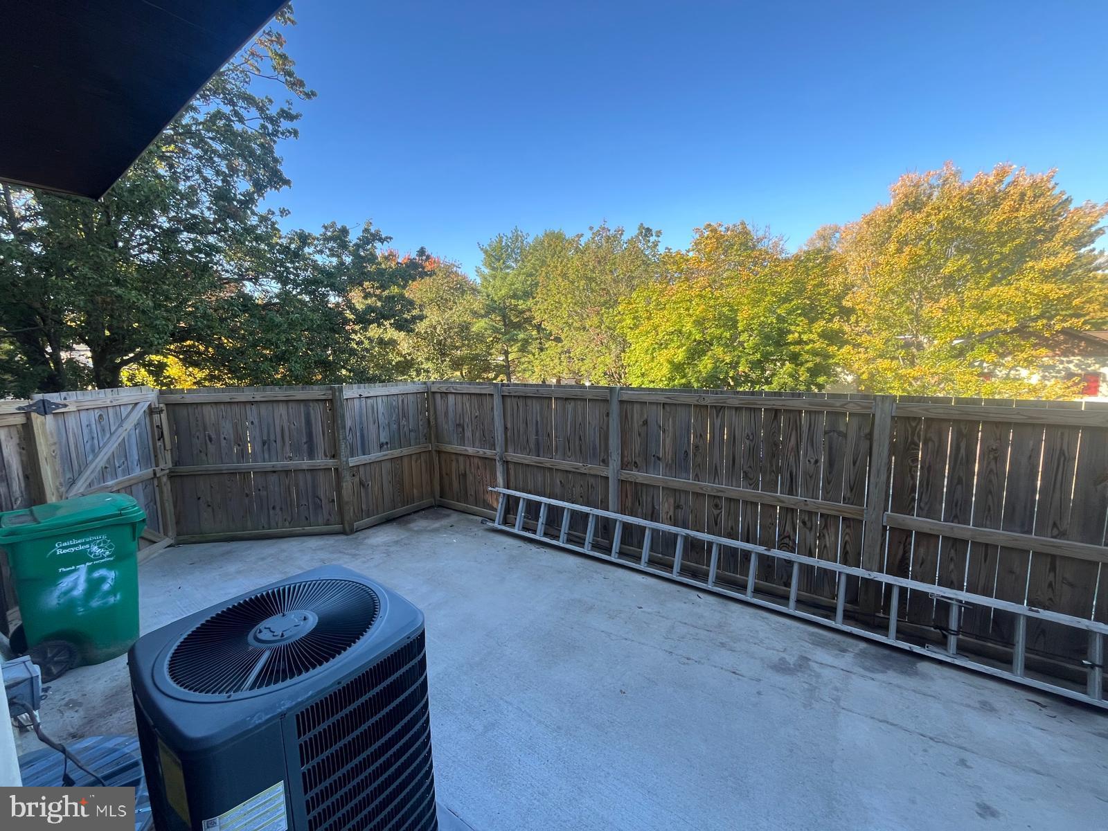 NEWPORT ESTATES - Residential