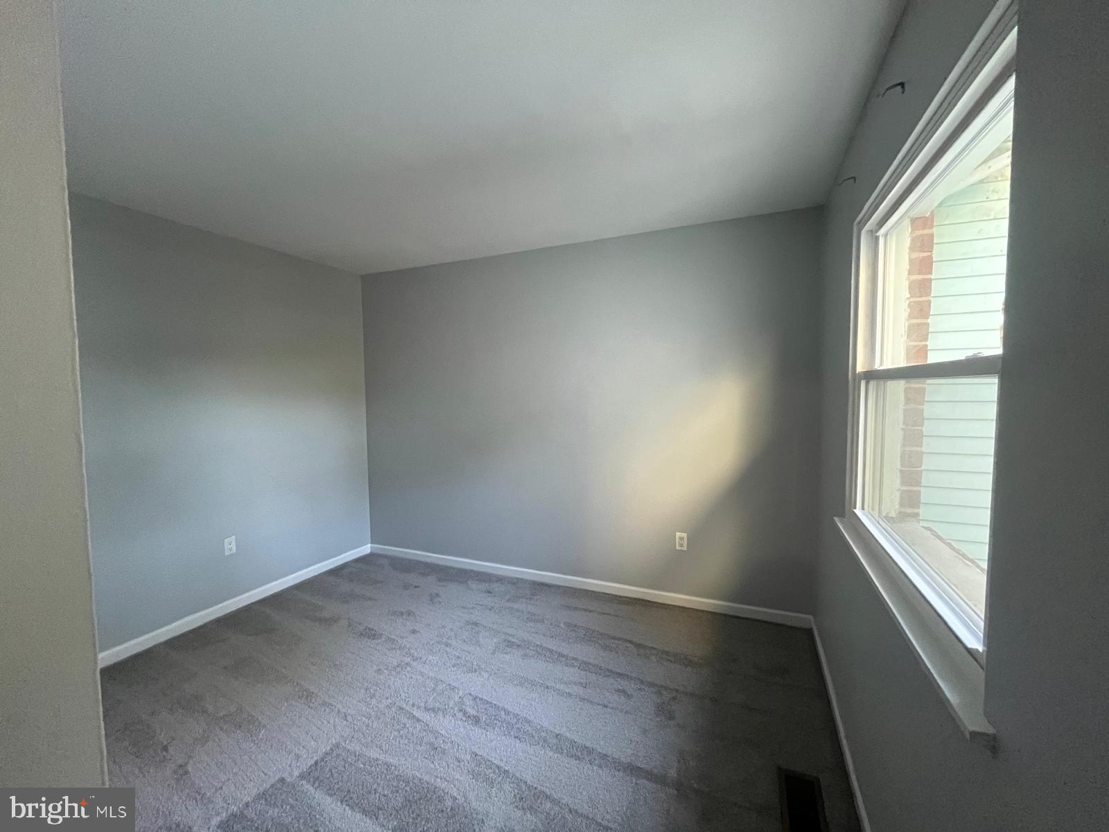 NEWPORT ESTATES - Residential