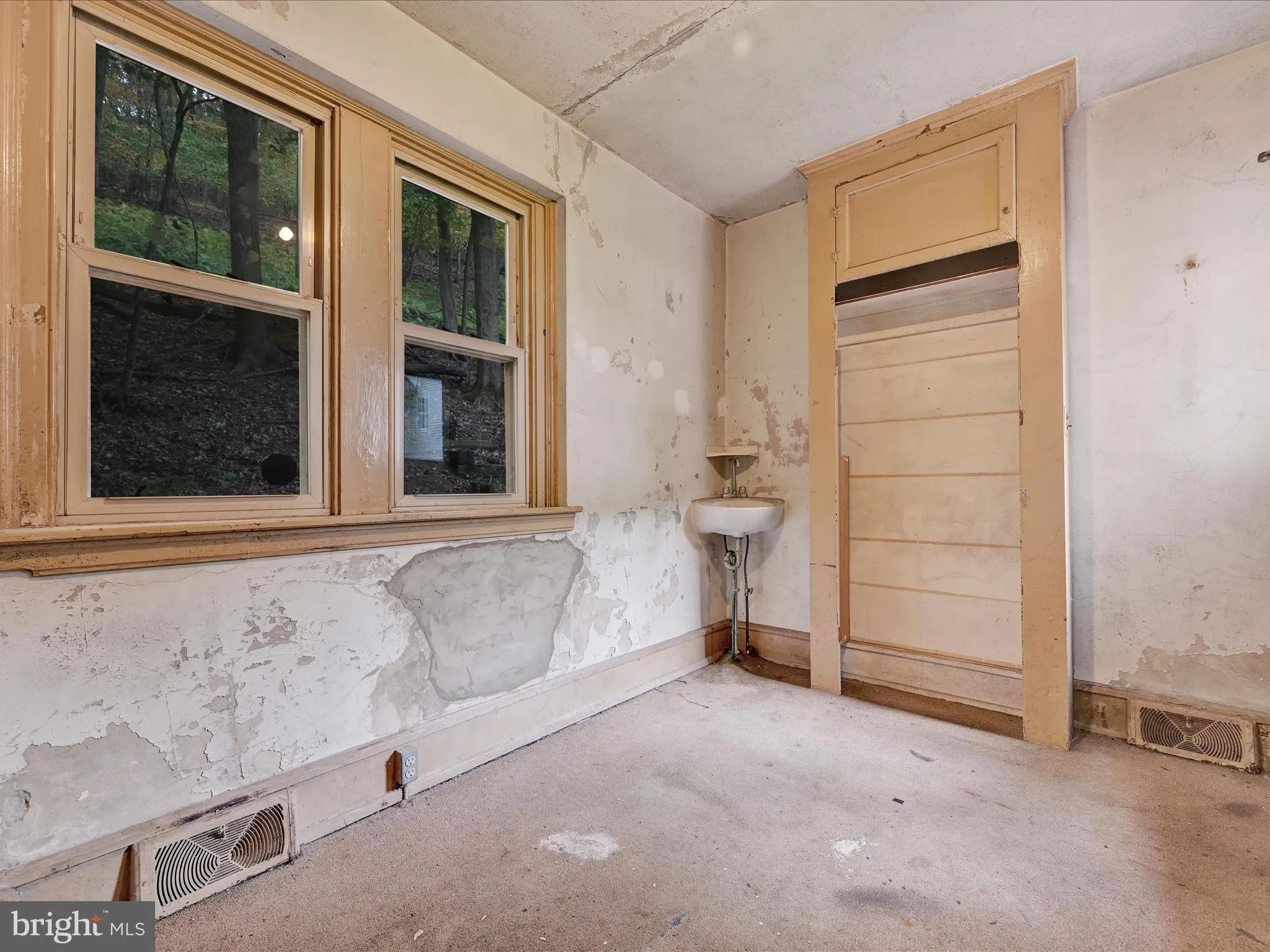 Pottsville, Pennsylvania 17901, United States, ,1 BathroomBathrooms,Residential,Active,217903