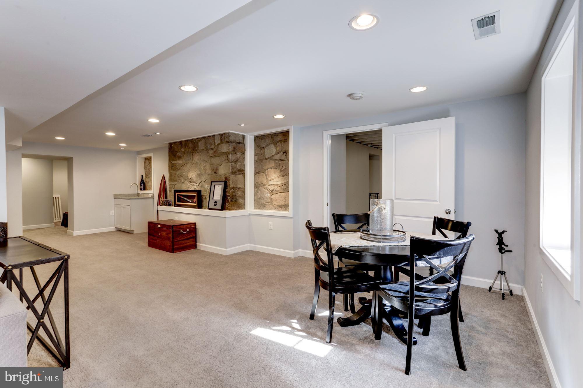 HILLWOOD - Residential
