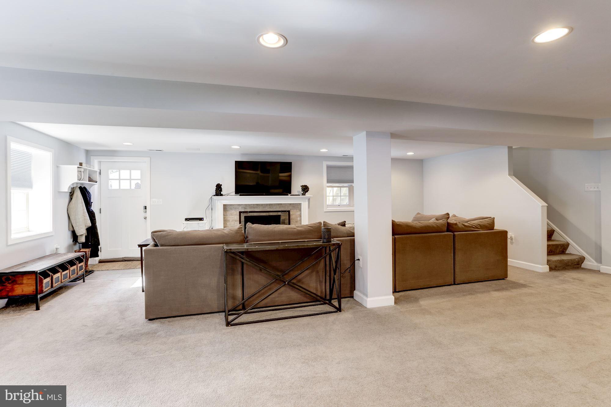 HILLWOOD - Residential