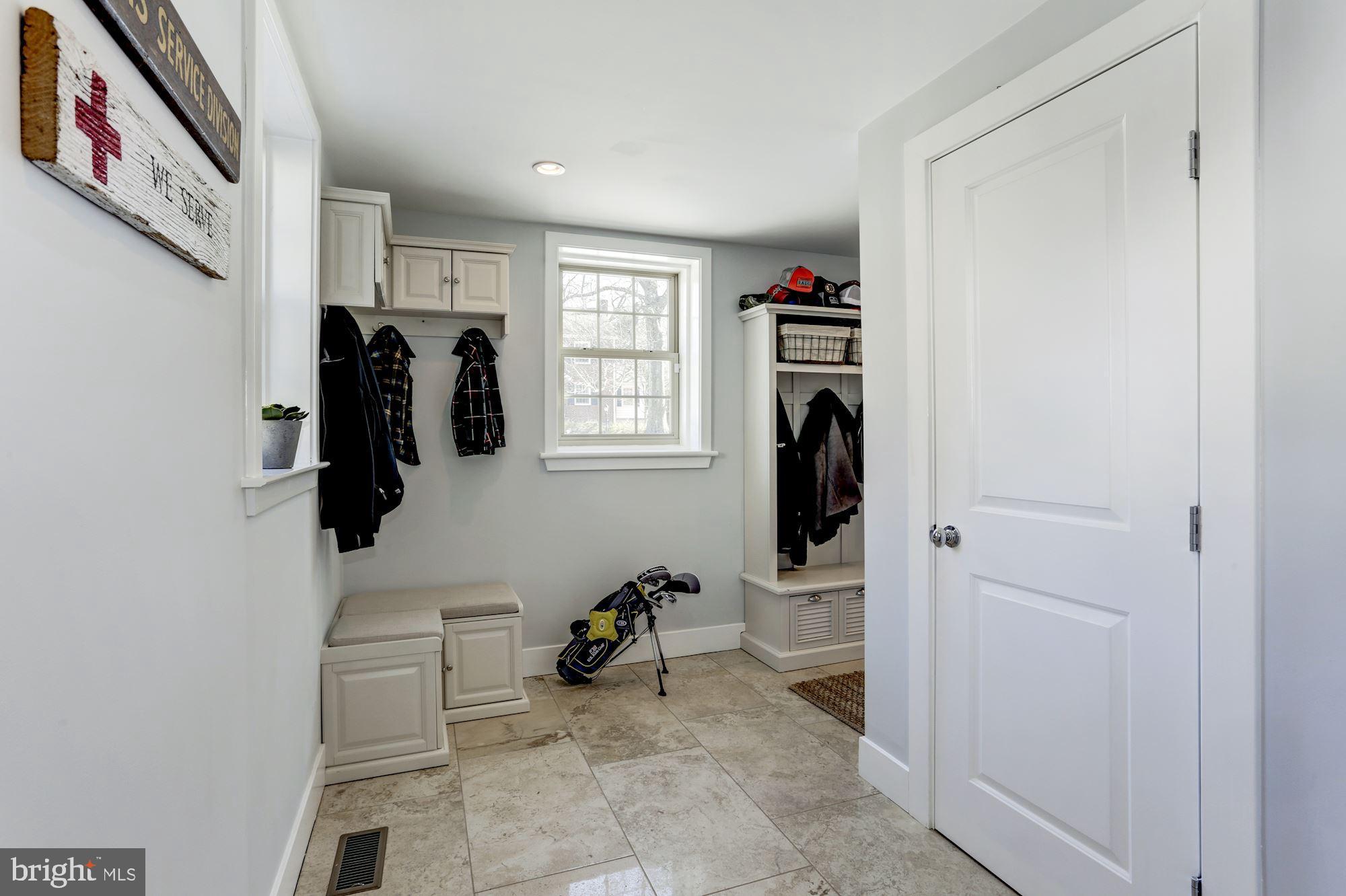 HILLWOOD - Residential
