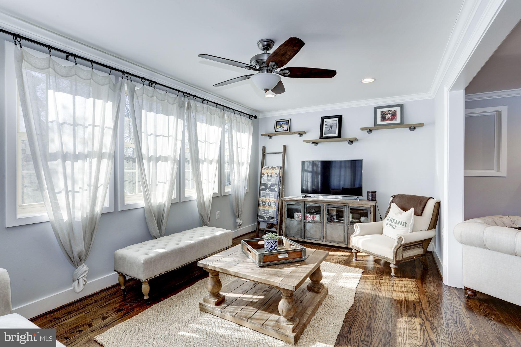 HILLWOOD - Residential