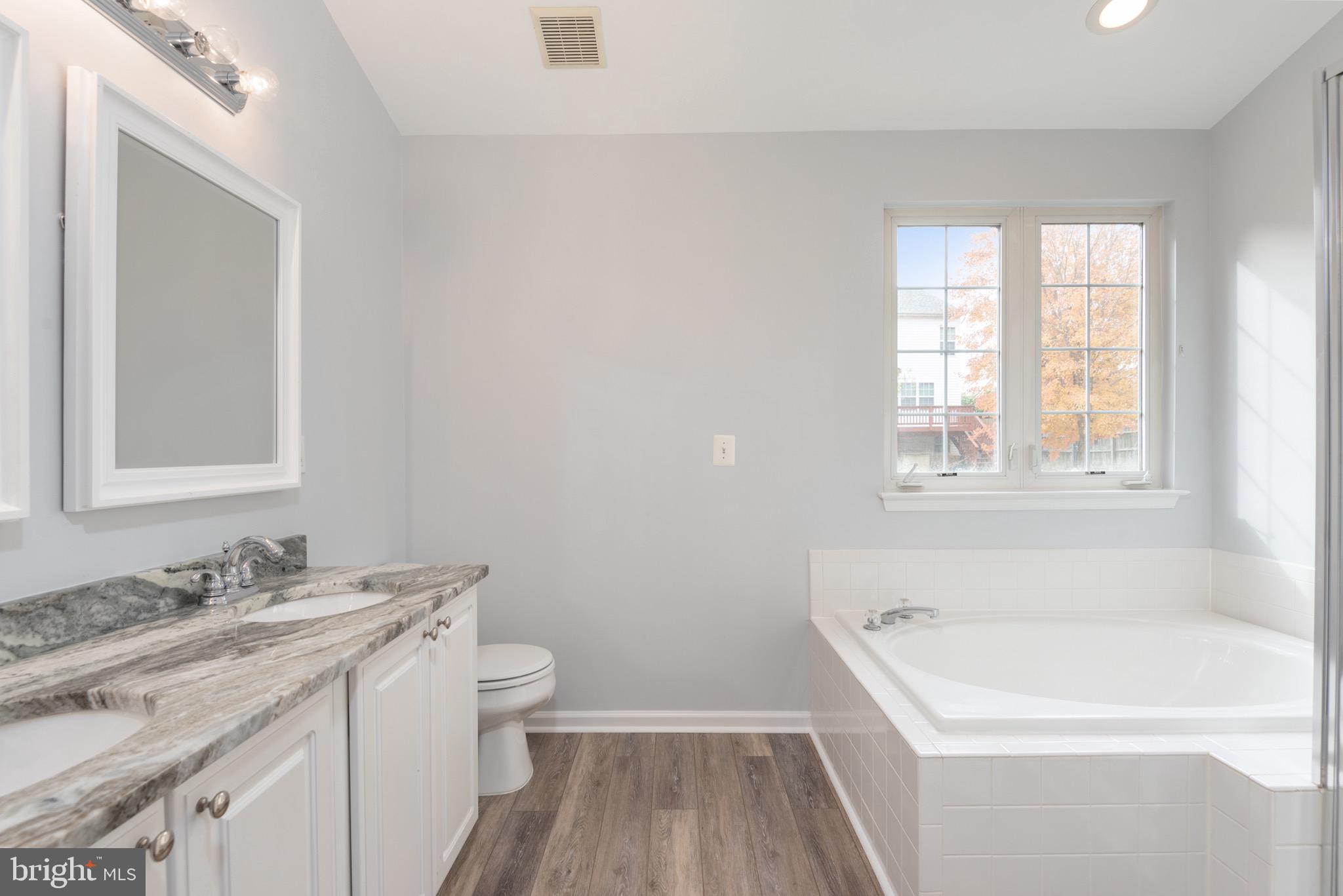 AUTUMN RIDGE - Residential