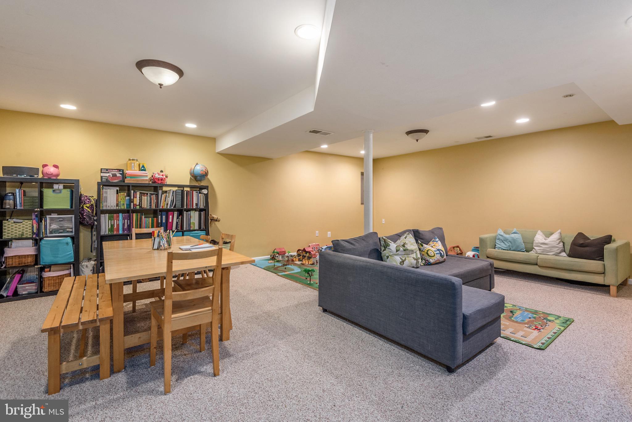 AUTUMN RIDGE - Residential