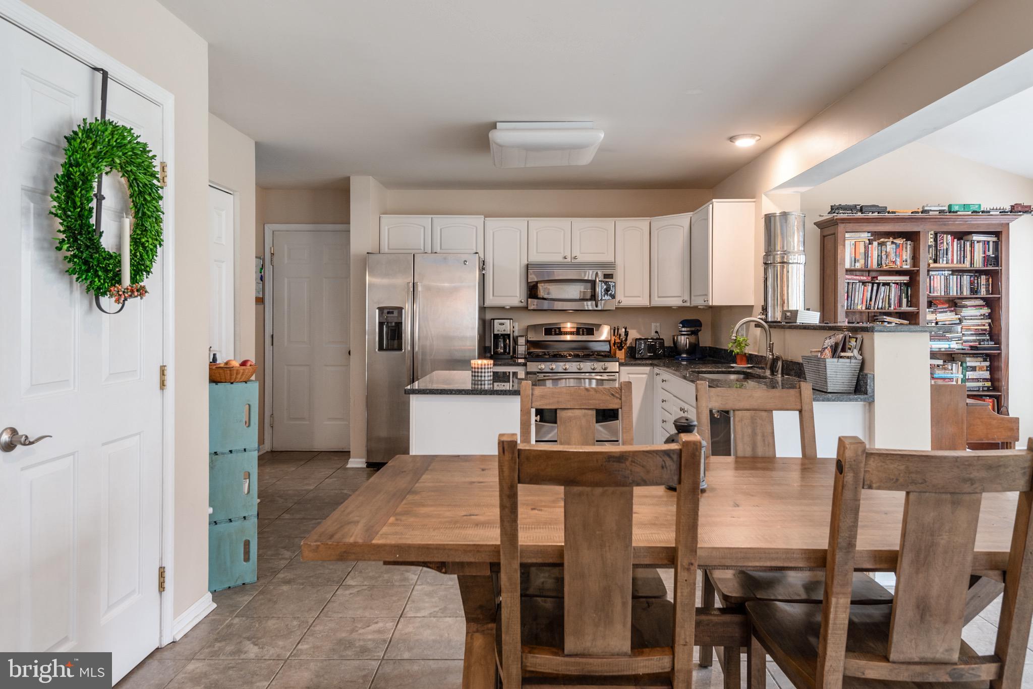 AUTUMN RIDGE - Residential