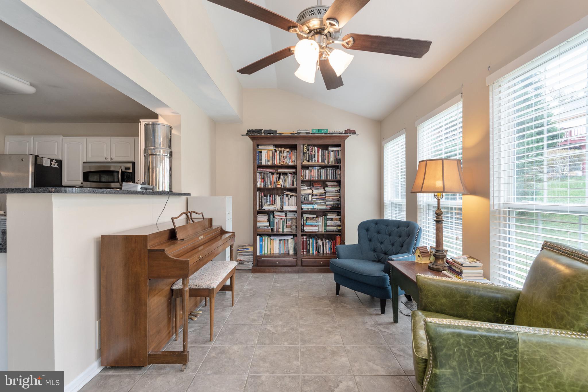 AUTUMN RIDGE - Residential