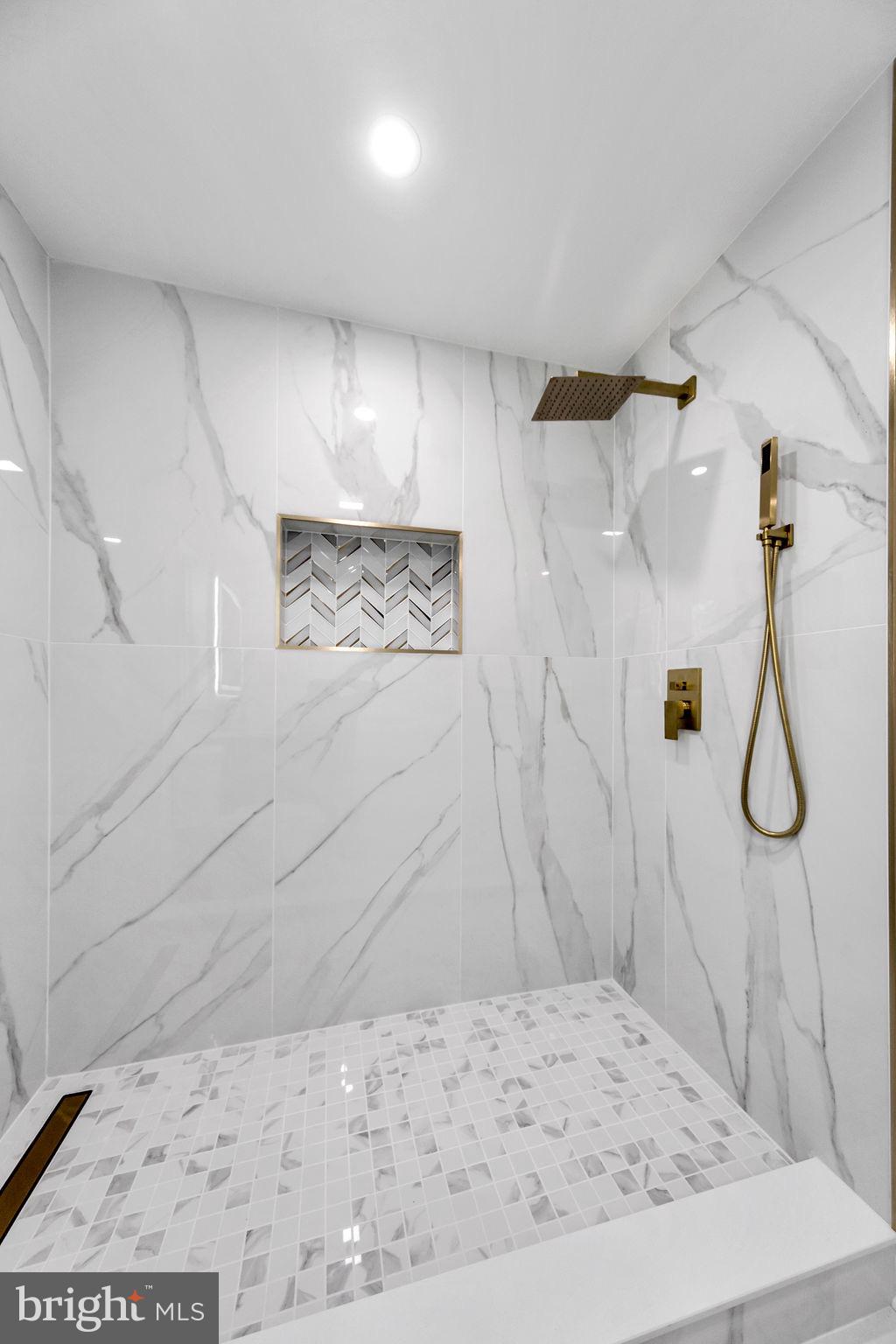 KELLYVILLE-OAKVIEW - Residential