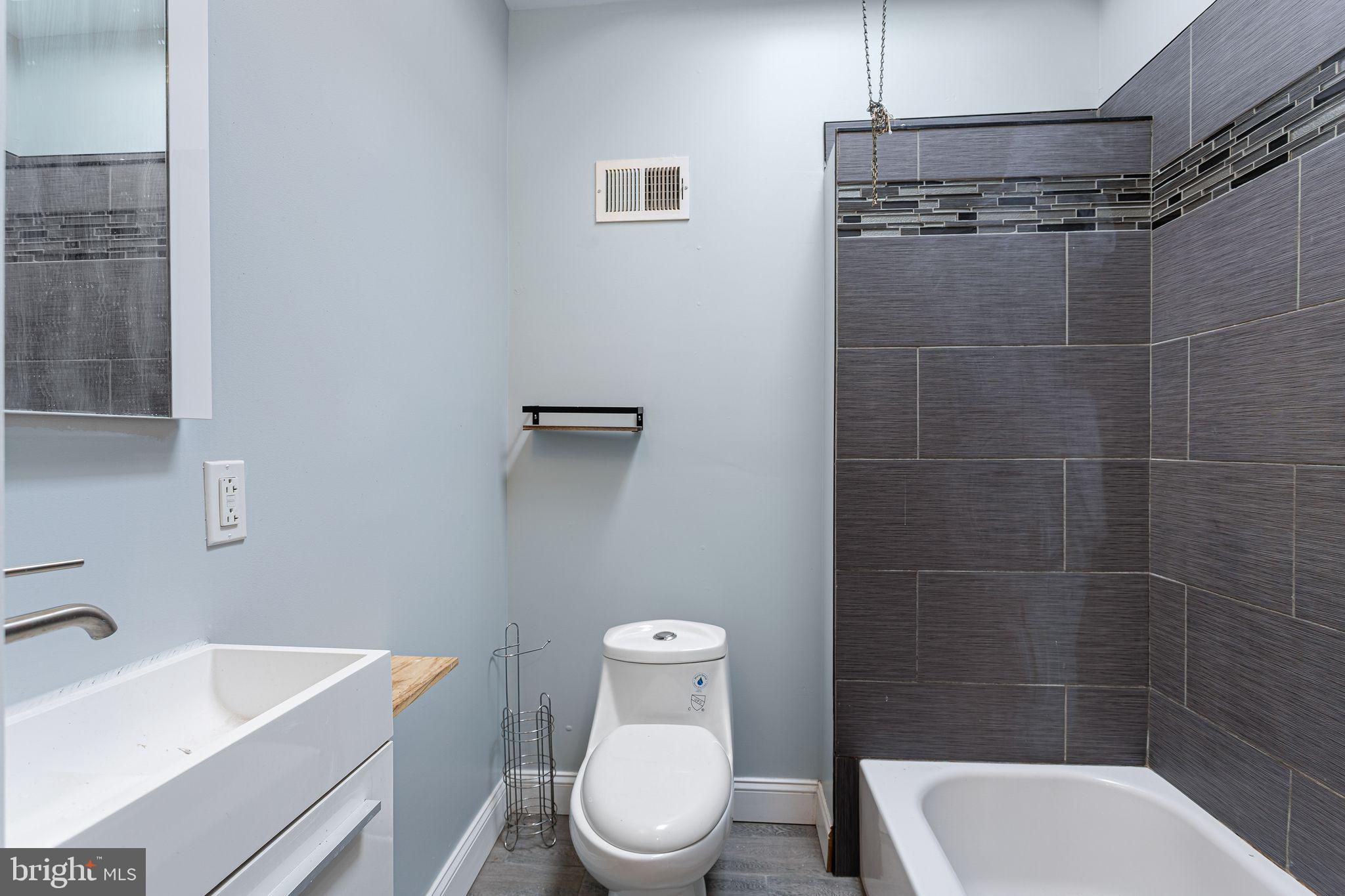 GRAYS FERRY - Residential