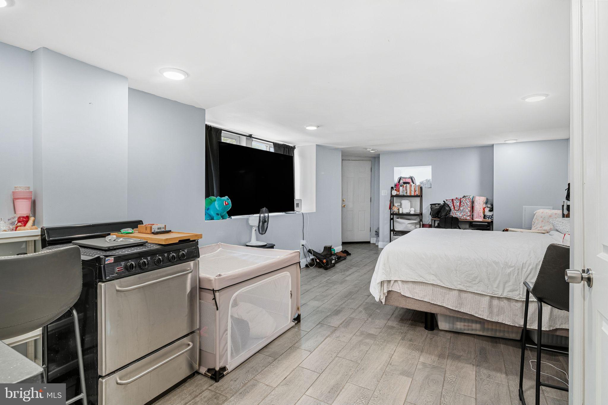 GRAYS FERRY - Residential