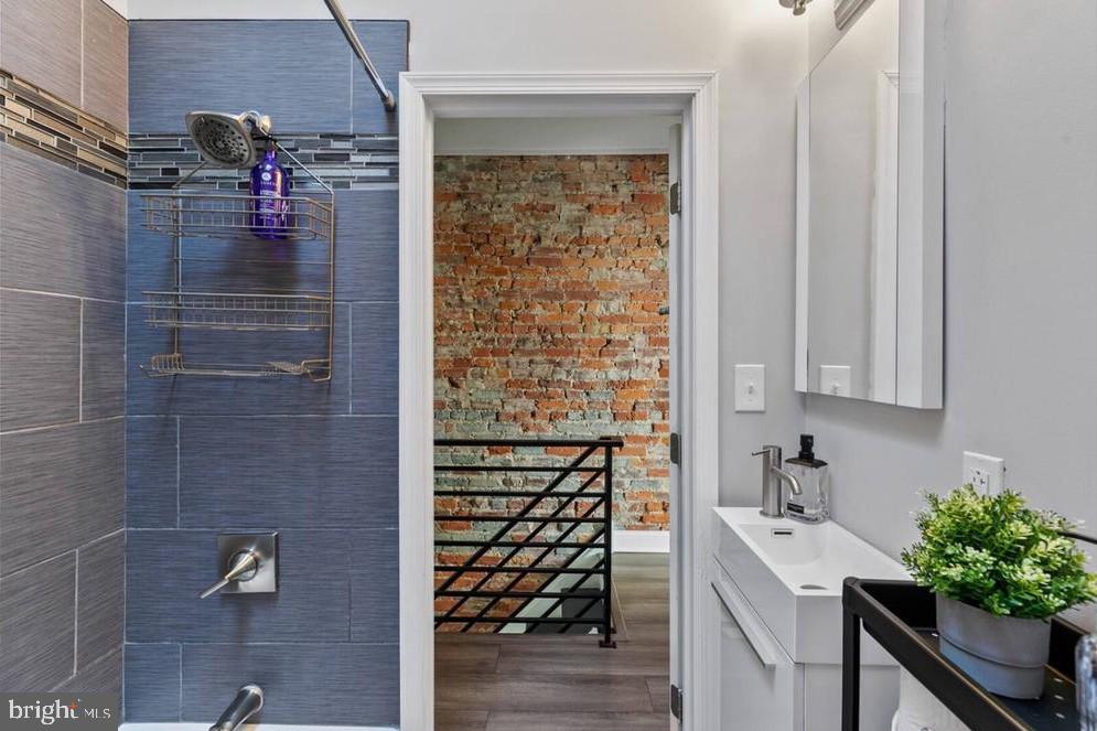 GRAYS FERRY - Residential