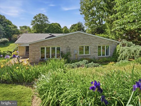 Tiny photo for 17 Bittersweet Drive, HAGERSTOWN, MD 21740 (MLS # MDWA2037052)