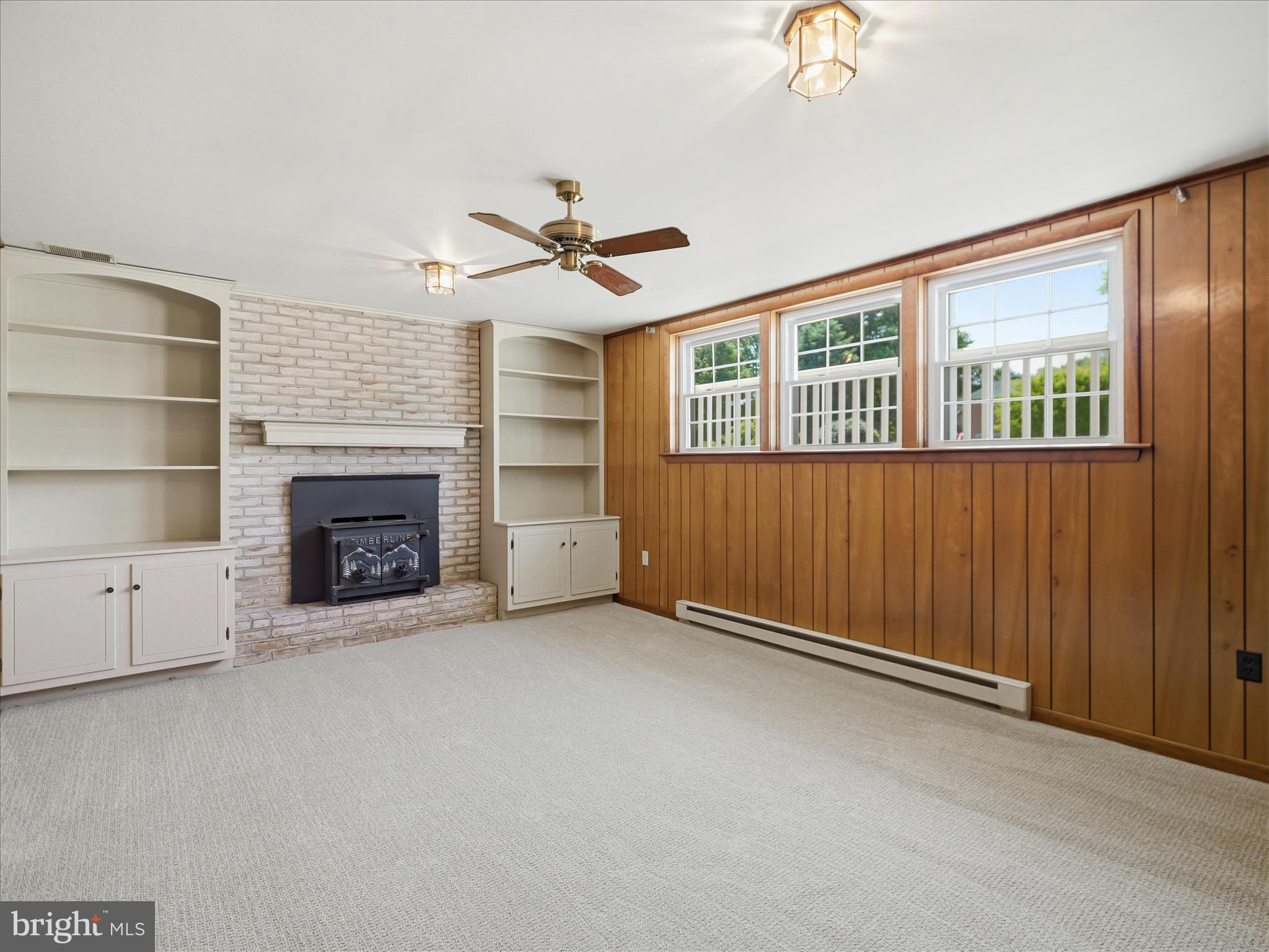 BRIGHTWOOD ACRES - Residential