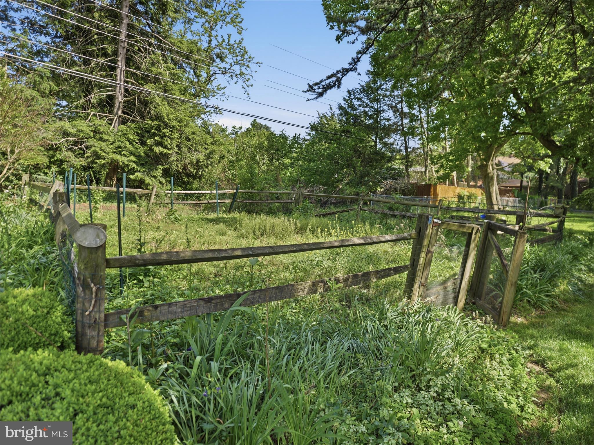 BRIGHTWOOD ACRES - Residential