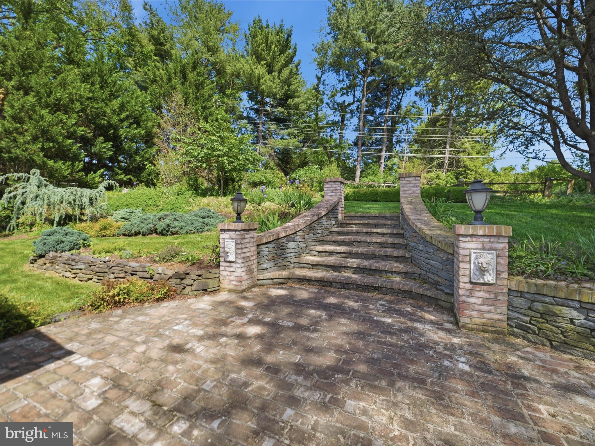 BRIGHTWOOD ACRES - Residential