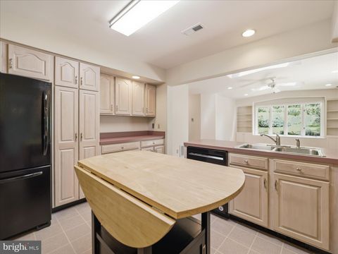 Tiny photo for 17 Bittersweet Drive, HAGERSTOWN, MD 21740 (MLS # MDWA2037052)