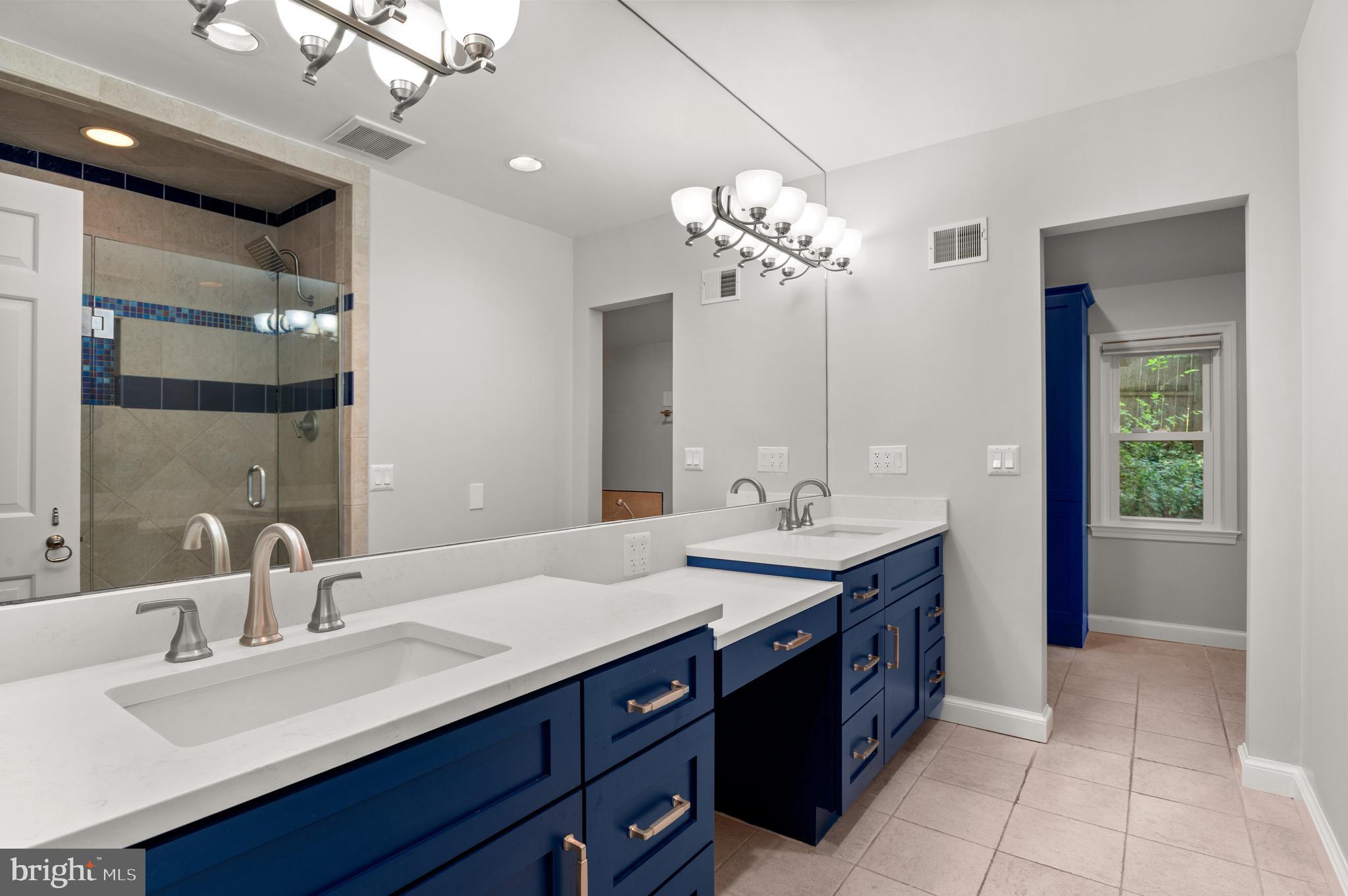 MCAULEY PARK - Residential