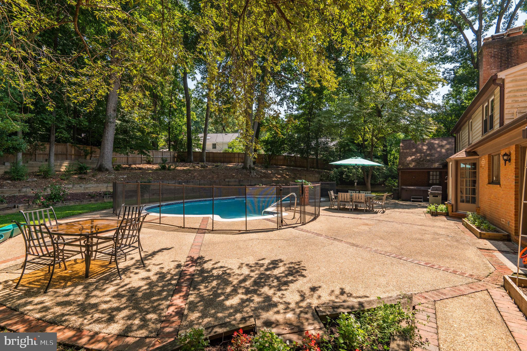 MCAULEY PARK - Residential