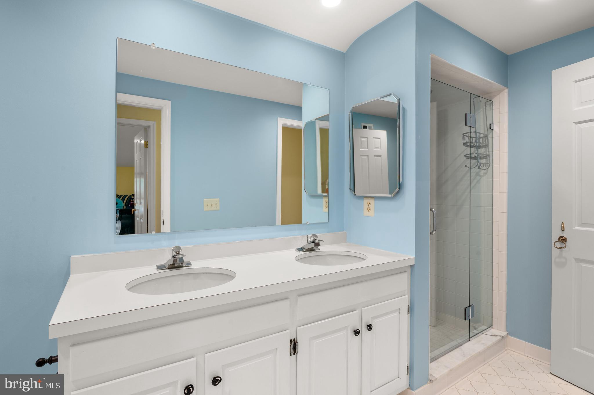 MCAULEY PARK - Residential