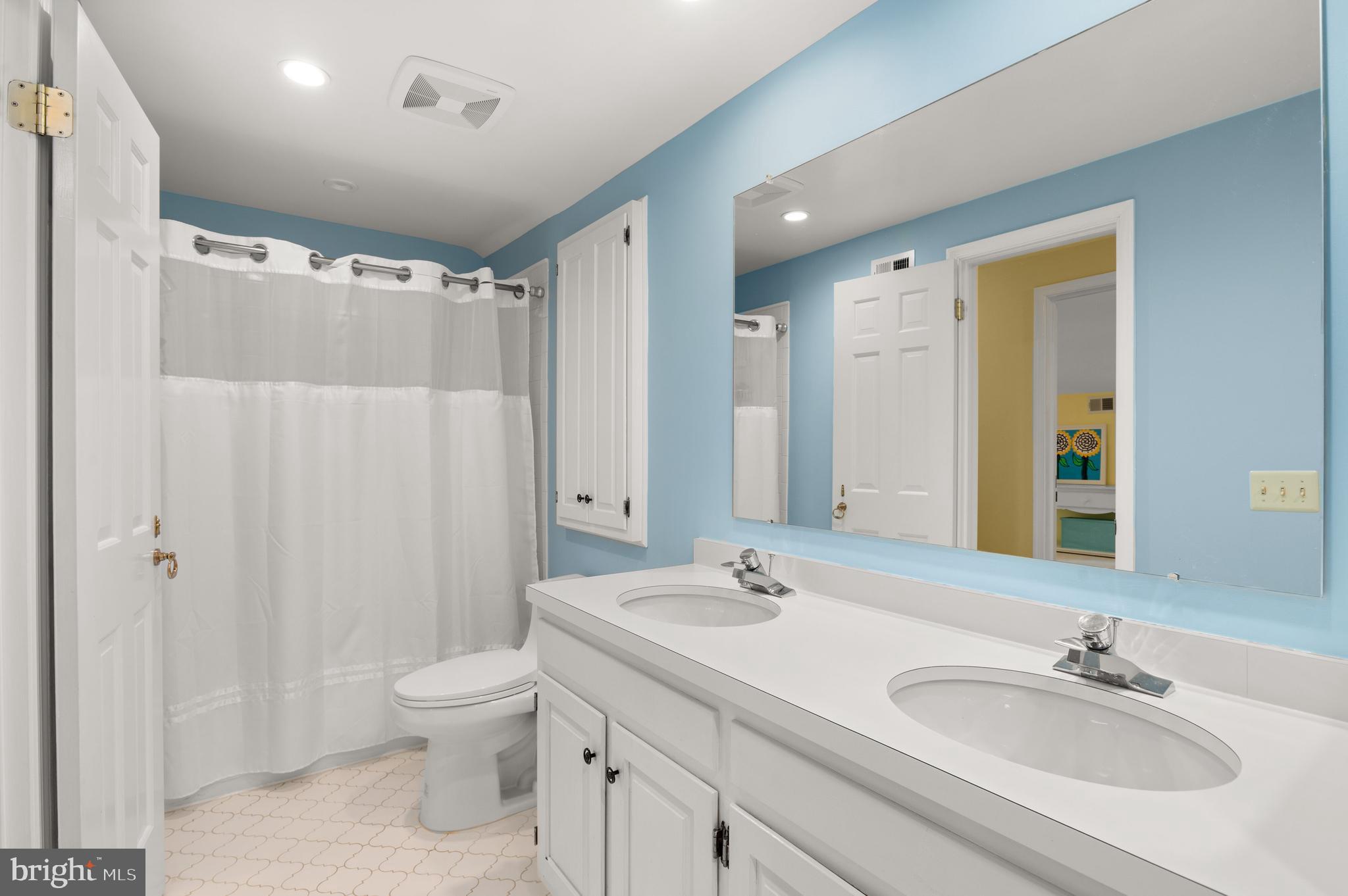 MCAULEY PARK - Residential