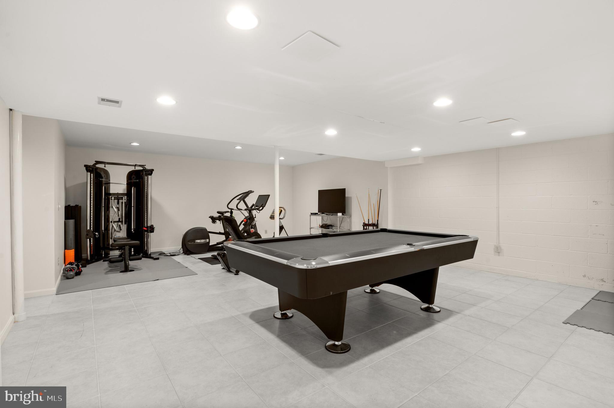 MCAULEY PARK - Residential