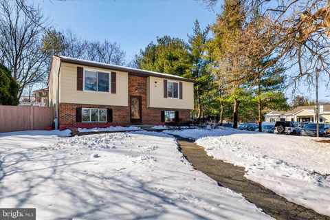 Homes For Sale - 3329 E Joppa Road<br/> BALTIMORE, MD 21234