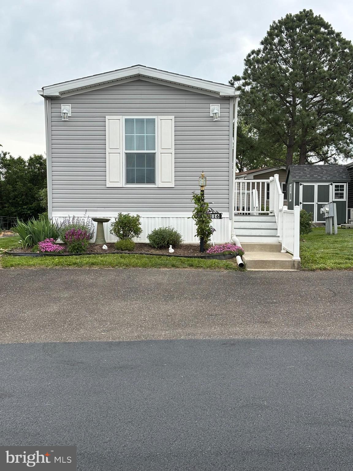 116 PARKSIDE COURT