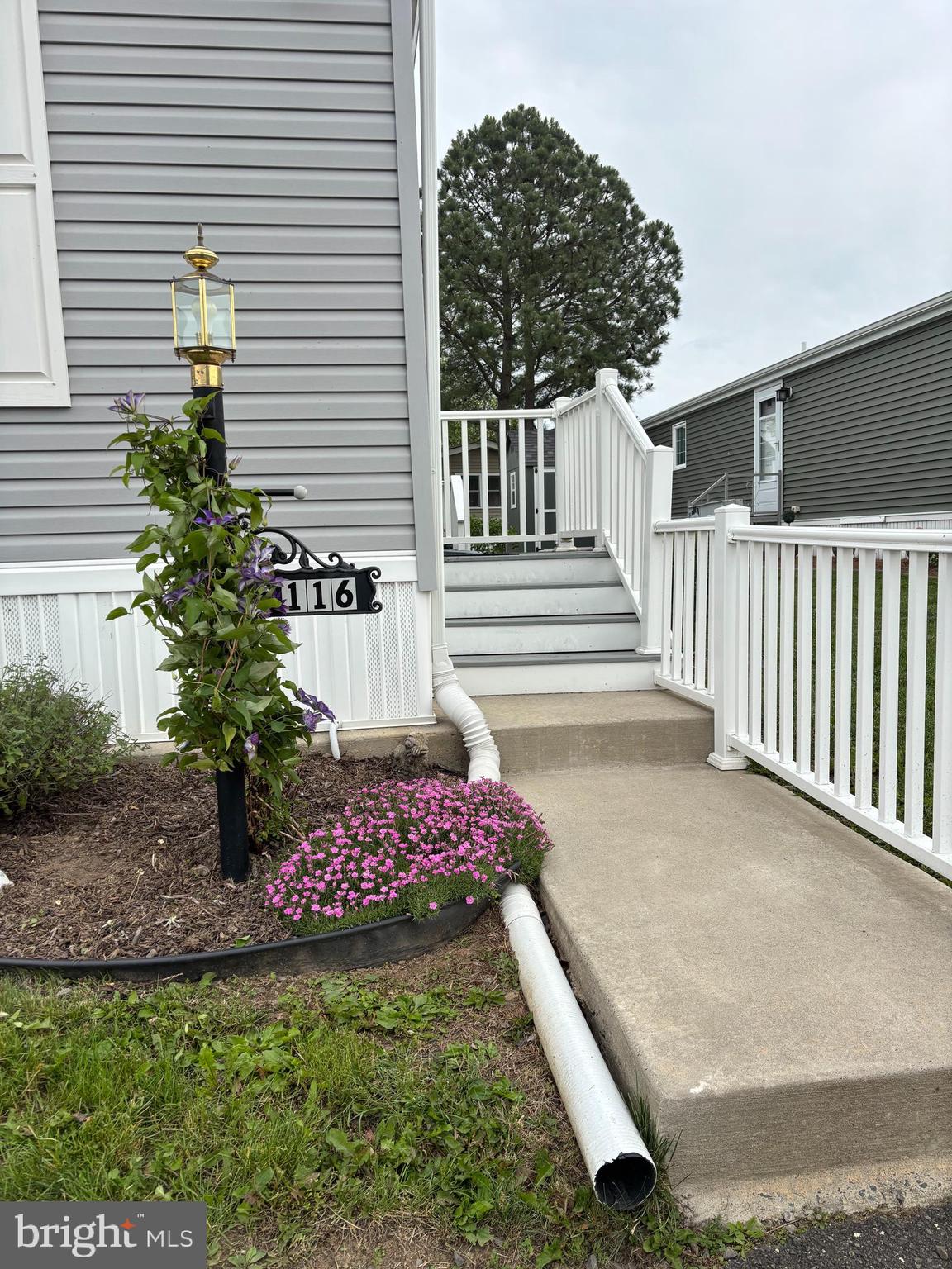 116 PARKSIDE COURT