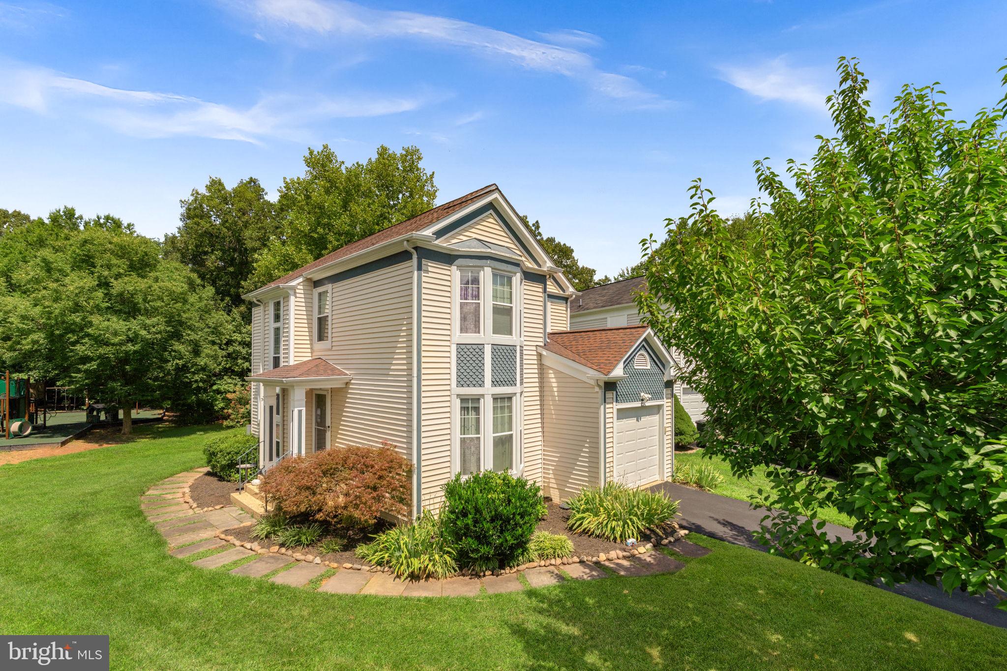 21 GLENGYLE LANE