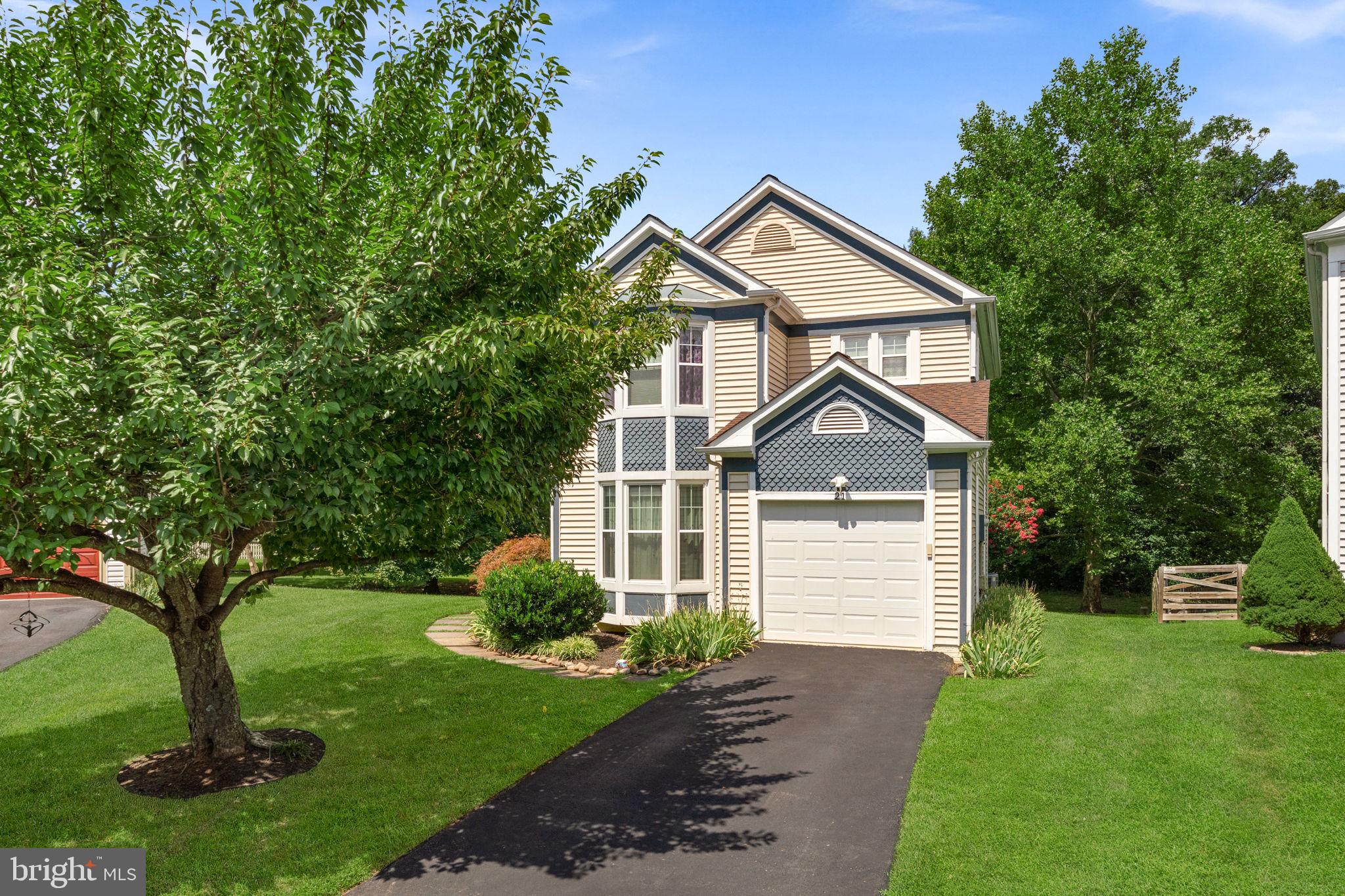 21 GLENGYLE LANE