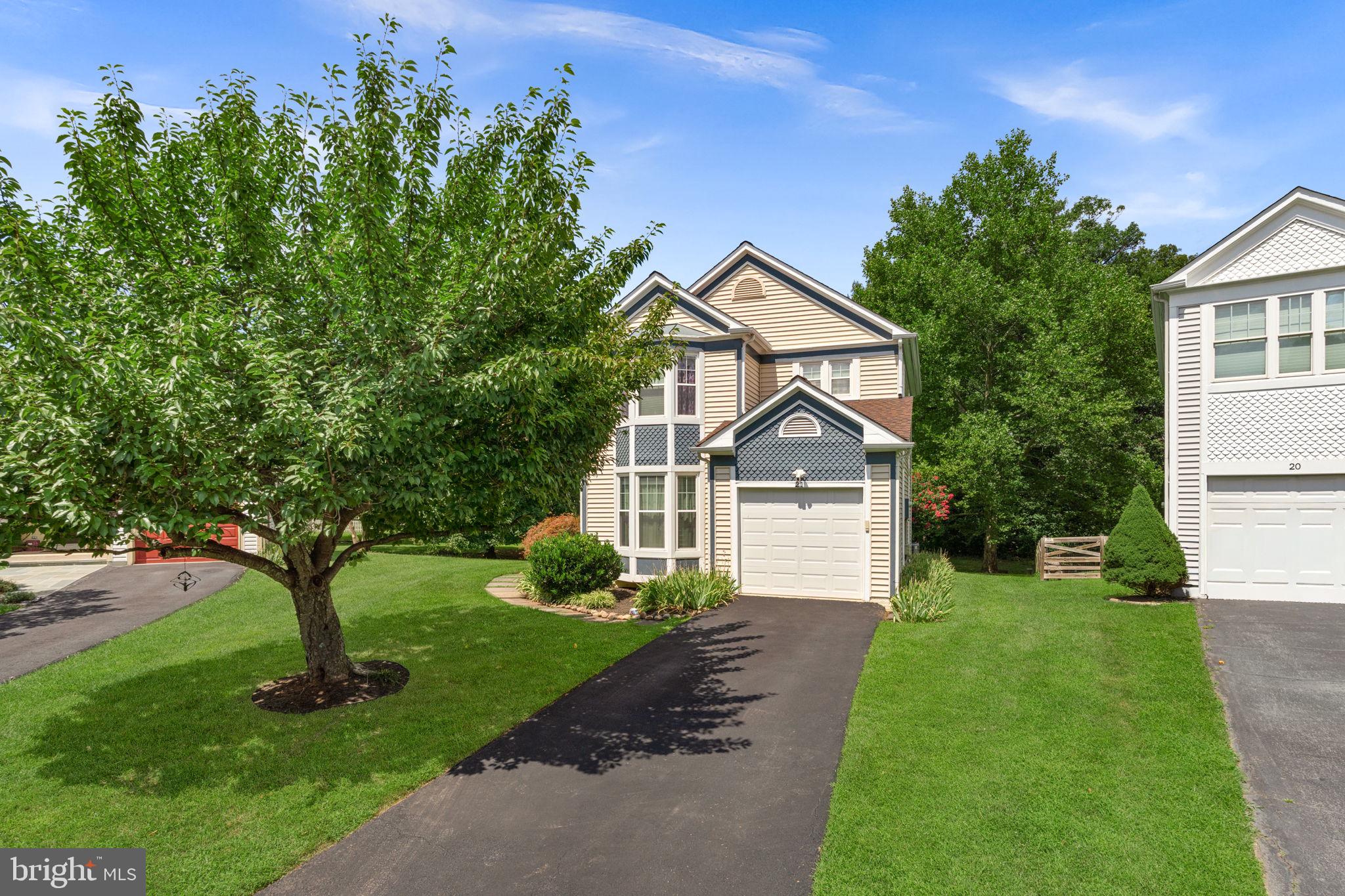 21 GLENGYLE LANE